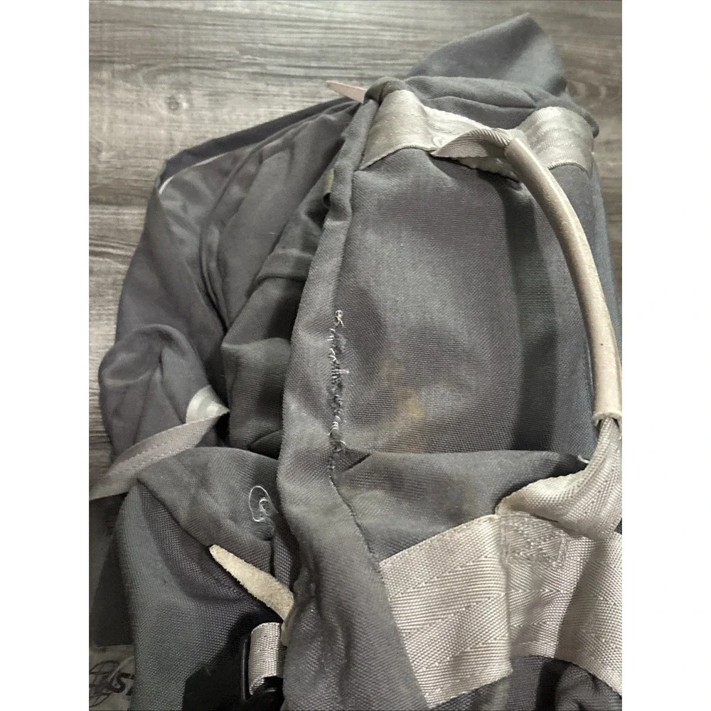 Vintage Eastpak Made in USA Backpack Extra Large 24in Travel Bag Gray Mens